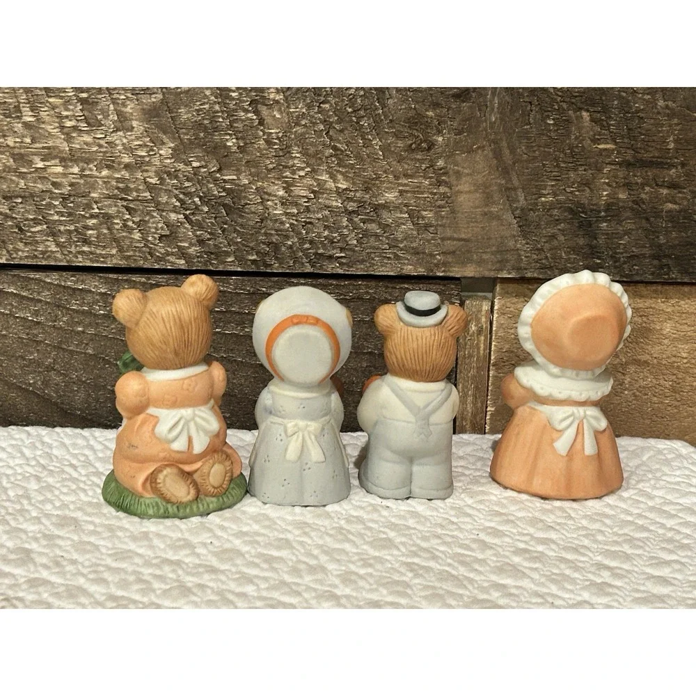 Vintage‎ Homco, # 5312 Thanksgiving Harvest Autumn Bear Figurines Set of 4